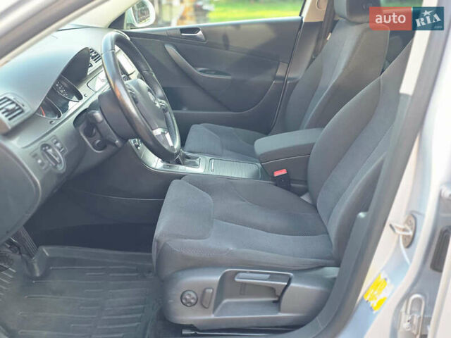 Серый Фольксваген Пассат, объемом двигателя 1.6 л и пробегом 290 тыс. км за 7500 $, фото 37 на Automoto.ua