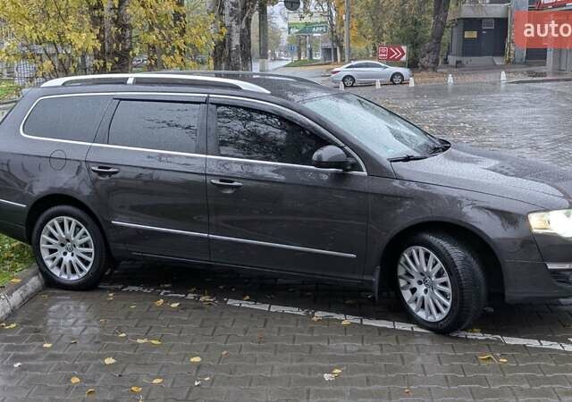 Сірий Фольксваген Пассат, об'ємом двигуна 1.97 л та пробігом 318 тис. км за 8800 $, фото 12 на Automoto.ua