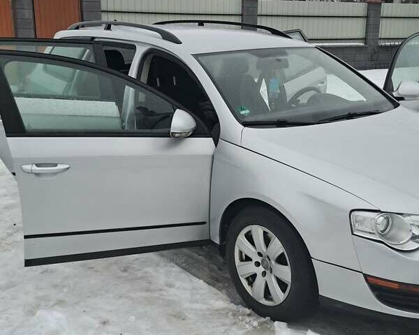 Серый Фольксваген Пассат, объемом двигателя 1.97 л и пробегом 370 тыс. км за 6300 $, фото 17 на Automoto.ua