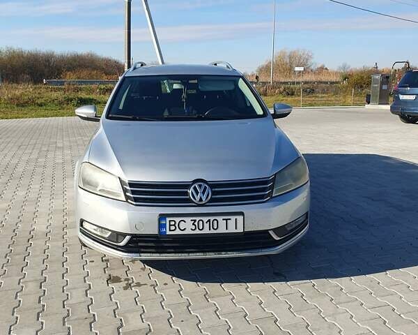 Серый Фольксваген Пассат, объемом двигателя 2 л и пробегом 303 тыс. км за 8500 $, фото 2 на Automoto.ua