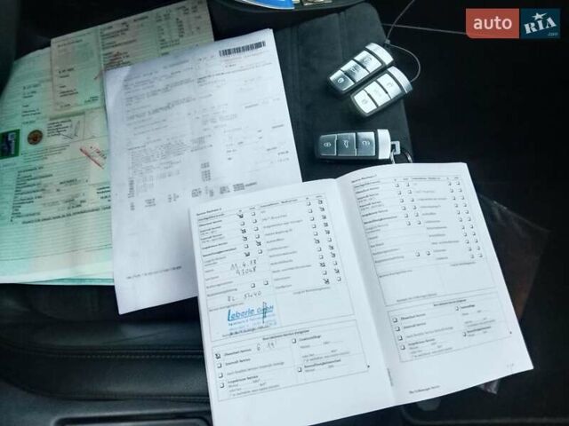 Серый Фольксваген Пассат, объемом двигателя 1.8 л и пробегом 210 тыс. км за 7850 $, фото 65 на Automoto.ua