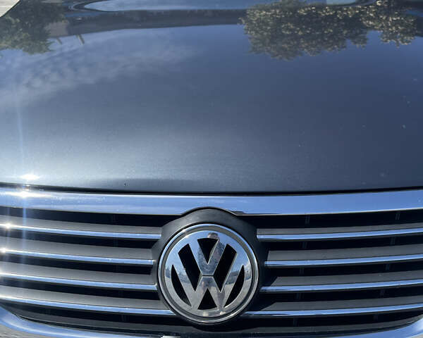 Серый Фольксваген Пассат, объемом двигателя 2 л и пробегом 302 тыс. км за 7300 $, фото 14 на Automoto.ua