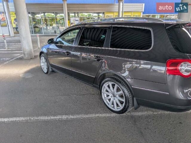 Сірий Фольксваген Пассат, об'ємом двигуна 1.97 л та пробігом 318 тис. км за 8800 $, фото 31 на Automoto.ua