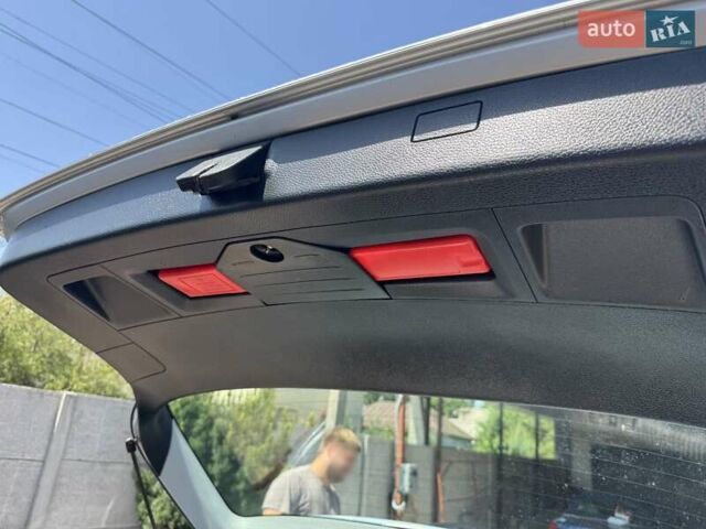 Серый Фольксваген Пассат, объемом двигателя 1.4 л и пробегом 200 тыс. км за 6500 $, фото 19 на Automoto.ua