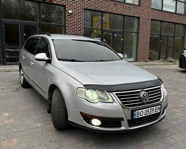 Серый Фольксваген Пассат, объемом двигателя 1.6 л и пробегом 350 тыс. км за 6300 $, фото 12 на Automoto.ua