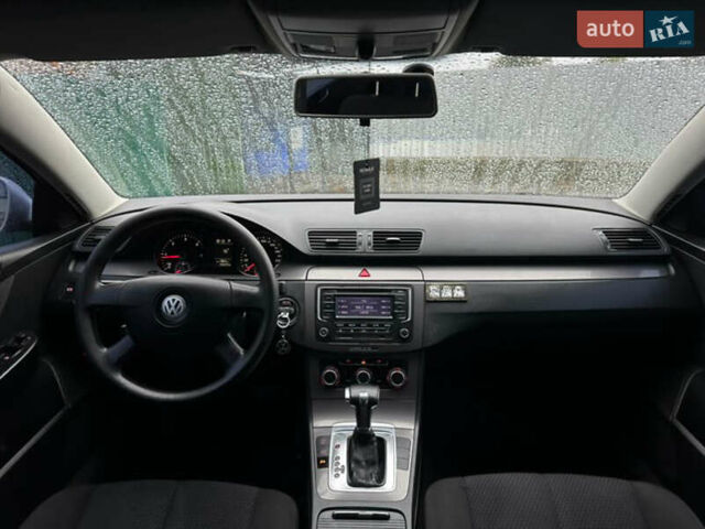 Серый Фольксваген Пассат, объемом двигателя 1.97 л и пробегом 360 тыс. км за 6950 $, фото 3 на Automoto.ua