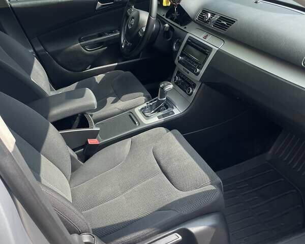 Серый Фольксваген Пассат, объемом двигателя 1.8 л и пробегом 370 тыс. км за 6299 $, фото 10 на Automoto.ua