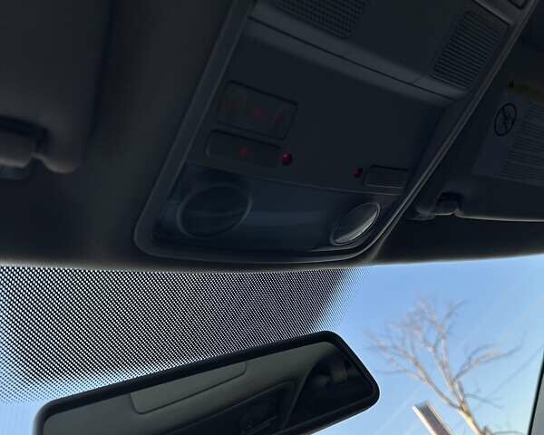 Серый Фольксваген Пассат, объемом двигателя 1.8 л и пробегом 216 тыс. км за 7400 $, фото 32 на Automoto.ua