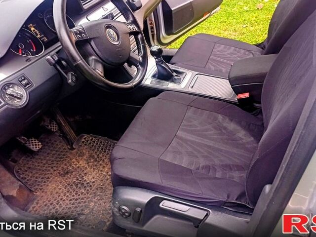 Фольксваген Пассат 2010 в Харькове на Automoto.ua Серый Фольксваген Пассат, объемом двигателя 1.6 л и пробегом 248 тыс. км за 5900 $, фото 12 на Automoto.ua