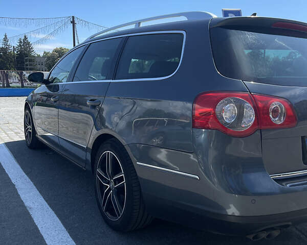 Серый Фольксваген Пассат, объемом двигателя 2 л и пробегом 302 тыс. км за 7300 $, фото 9 на Automoto.ua