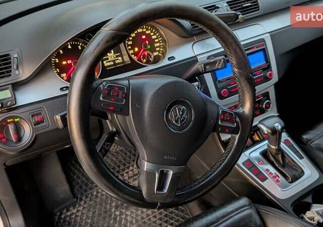 Серый Фольксваген Пассат, объемом двигателя 1.39 л и пробегом 325 тыс. км за 6100 $, фото 12 на Automoto.ua