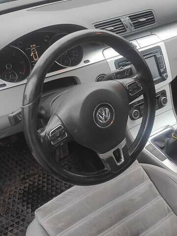 Серый Фольксваген Пассат, объемом двигателя 2 л и пробегом 212 тыс. км за 7400 $, фото 15 на Automoto.ua