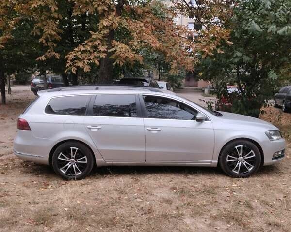 Серый Фольксваген Пассат, объемом двигателя 1.6 л и пробегом 292 тыс. км за 11000 $, фото 2 на Automoto.ua