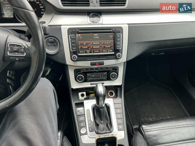 Серый Фольксваген Пассат, объемом двигателя 1.97 л и пробегом 302 тыс. км за 7900 $, фото 12 на Automoto.ua