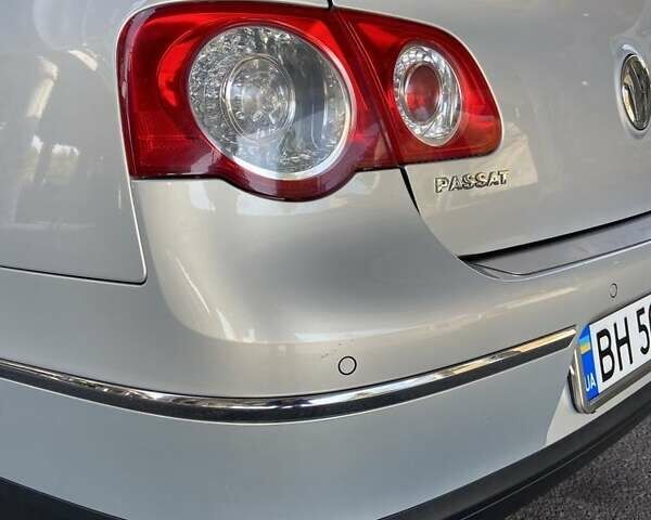 Сірий Фольксваген Пассат, об'ємом двигуна 2 л та пробігом 235 тис. км за 6200 $, фото 5 на Automoto.ua