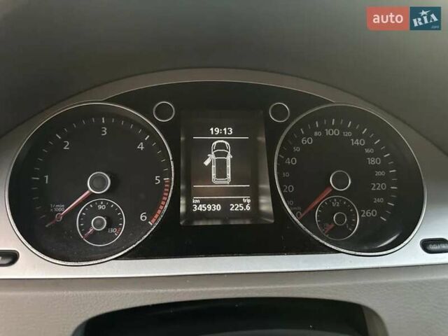 Серый Фольксваген Пассат, объемом двигателя 1.9 л и пробегом 346 тыс. км за 4300 $, фото 5 на Automoto.ua