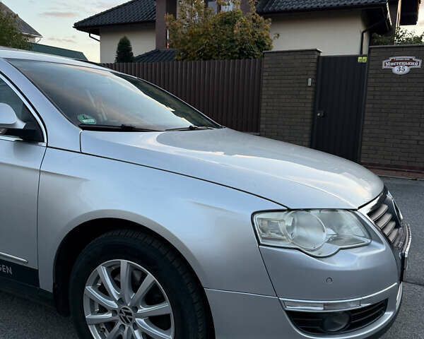 Фольксваген Пассат 2010 в Виннице на Automoto.ua Серый Фольксваген Пассат, объемом двигателя 1.97 л и пробегом 260 тыс. км за 6899 $, фото 5 на Automoto.ua