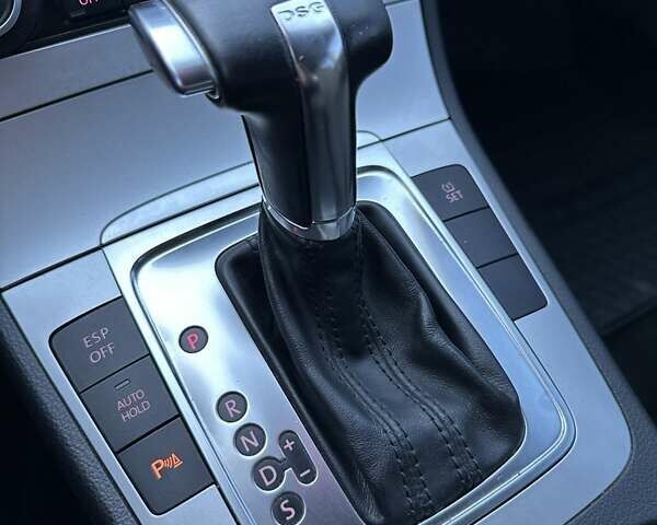 Серый Фольксваген Пассат, объемом двигателя 1.8 л и пробегом 216 тыс. км за 7400 $, фото 24 на Automoto.ua