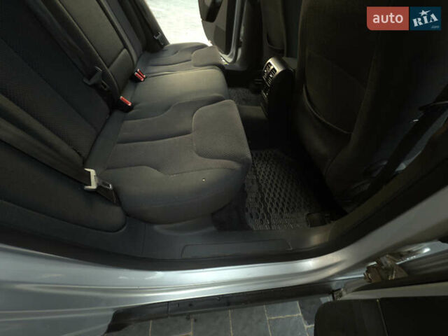 Сірий Фольксваген Пассат, об'ємом двигуна 1.6 л та пробігом 281 тис. км за 8350 $, фото 32 на Automoto.ua