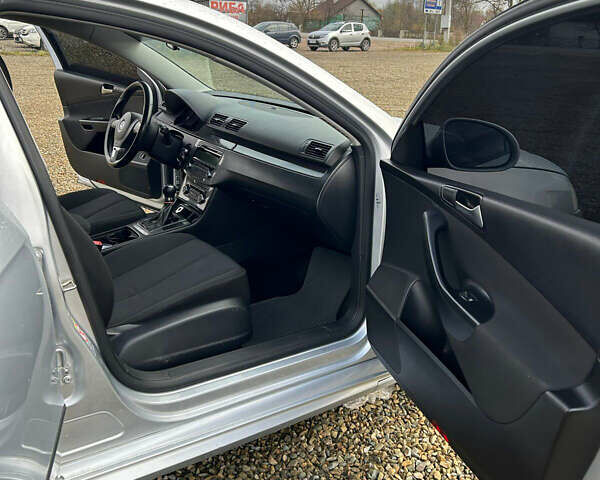 Серый Фольксваген Пассат, объемом двигателя 1.97 л и пробегом 280 тыс. км за 5950 $, фото 12 на Automoto.ua