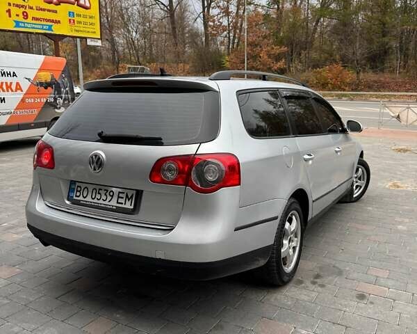 Серый Фольксваген Пассат, объемом двигателя 1.6 л и пробегом 350 тыс. км за 6200 $, фото 2 на Automoto.ua