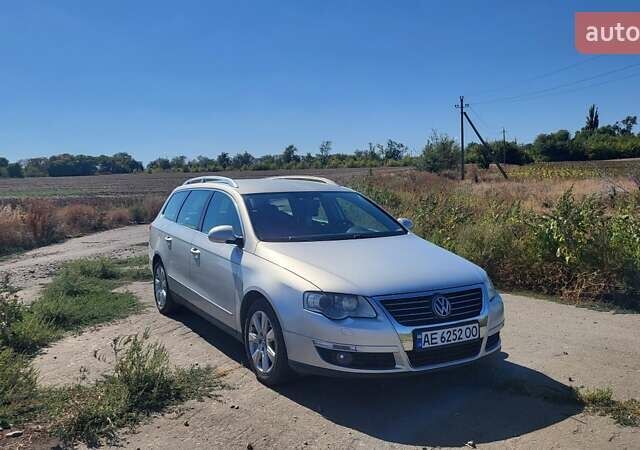 Фольксваген Пассат 2010 в Криничках на Automoto.ua Серый Фольксваген Пассат, объемом двигателя 1.97 л и пробегом 279 тыс. км за 6500 $, фото 3 на Automoto.ua