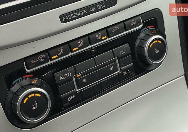 Серый Фольксваген Пассат, объемом двигателя 1.6 л и пробегом 245 тыс. км за 6500 $, фото 26 на Automoto.ua