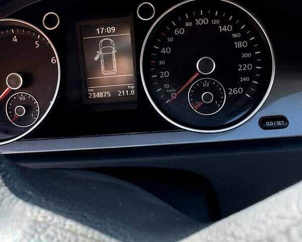 Сірий Фольксваген Пассат, об'ємом двигуна 1.4 л та пробігом 235 тис. км за 6400 $, фото 10 на Automoto.ua