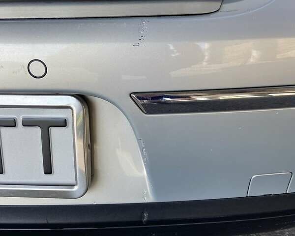 Сірий Фольксваген Пассат, об'ємом двигуна 2 л та пробігом 235 тис. км за 6200 $, фото 22 на Automoto.ua