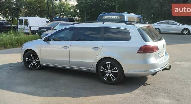 Серый Фольксваген Пассат, объемом двигателя 1.6 л и пробегом 292 тыс. км за 11000 $, фото 6 на Automoto.ua