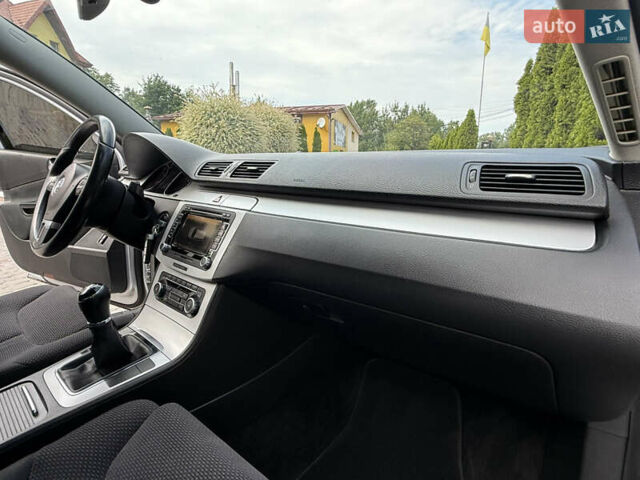 Серый Фольксваген Пассат, объемом двигателя 1.97 л и пробегом 350 тыс. км за 6999 $, фото 29 на Automoto.ua