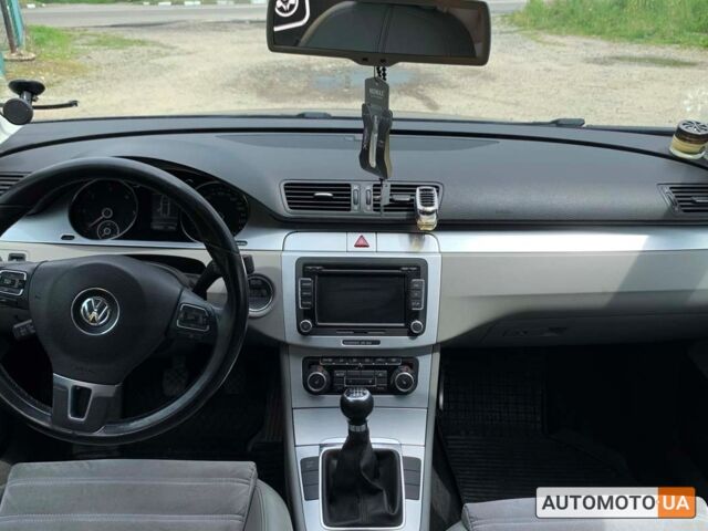 Сірий Фольксваген Пассат, об'ємом двигуна 2 л та пробігом 248 тис. км за 8300 $, фото 10 на Automoto.ua