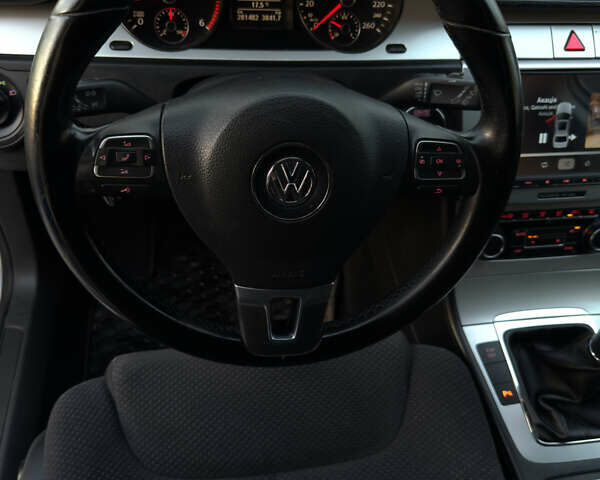 Сірий Фольксваген Пассат, об'ємом двигуна 1.6 л та пробігом 281 тис. км за 8350 $, фото 37 на Automoto.ua