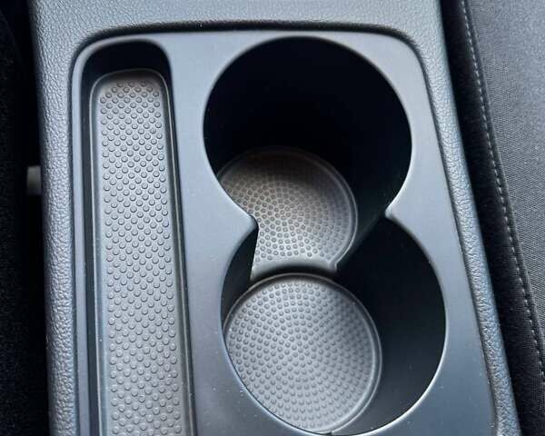 Сірий Фольксваген Пассат, об'ємом двигуна 1.4 л та пробігом 235 тис. км за 6400 $, фото 16 на Automoto.ua