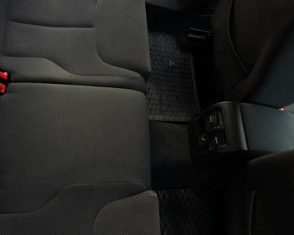 Сірий Фольксваген Пассат, об'ємом двигуна 1.6 л та пробігом 281 тис. км за 8350 $, фото 21 на Automoto.ua