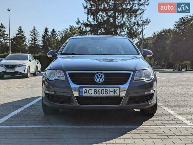 Сірий Фольксваген Пассат, об'ємом двигуна 1.6 л та пробігом 235 тис. км за 5900 $, фото 5 на Automoto.ua