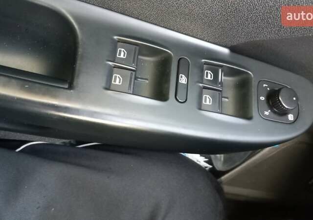 Фольксваген Пассат 2010 в Луцке на Automoto.ua Серый Фольксваген Пассат, объемом двигателя 1.4 л и пробегом 227 тыс. км за 7200 $, фото 22 на Automoto.ua