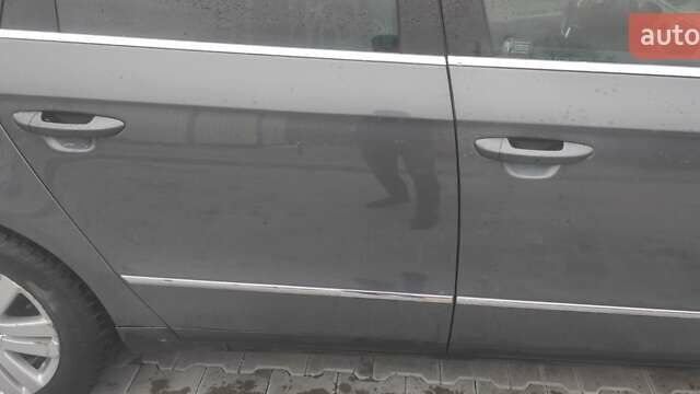 Серый Фольксваген Пассат, объемом двигателя 2 л и пробегом 212 тыс. км за 7400 $, фото 9 на Automoto.ua