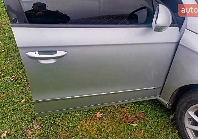 Серый Фольксваген Пассат, объемом двигателя 1.6 л и пробегом 248 тыс. км за 5900 $, фото 3 на Automoto.ua