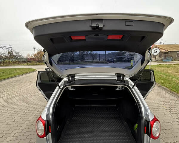 Серый Фольксваген Пассат, объемом двигателя 1.97 л и пробегом 305 тыс. км за 7000 $, фото 6 на Automoto.ua