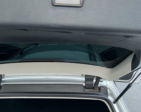 Сірий Фольксваген Пассат, об'ємом двигуна 2 л та пробігом 214 тис. км за 8300 $, фото 13 на Automoto.ua