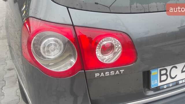 Серый Фольксваген Пассат, объемом двигателя 2 л и пробегом 212 тыс. км за 7400 $, фото 13 на Automoto.ua