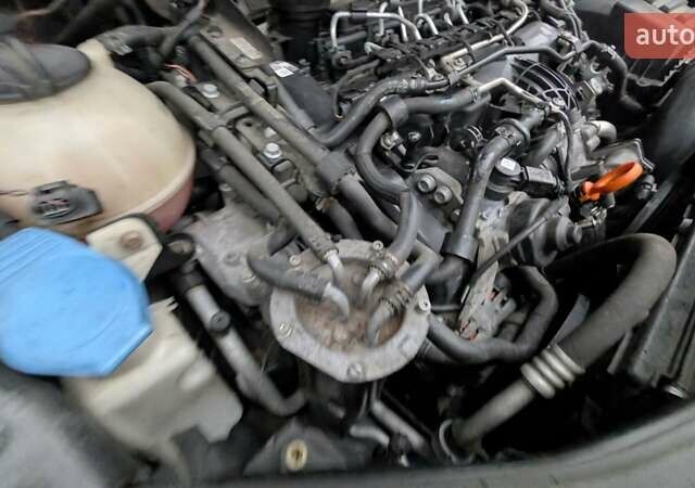 Сірий Фольксваген Пассат, об'ємом двигуна 1.97 л та пробігом 318 тис. км за 8800 $, фото 27 на Automoto.ua