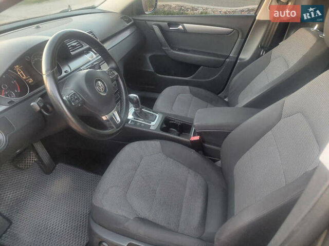 Серый Фольксваген Пассат, объемом двигателя 1.97 л и пробегом 271 тыс. км за 9500 $, фото 6 на Automoto.ua