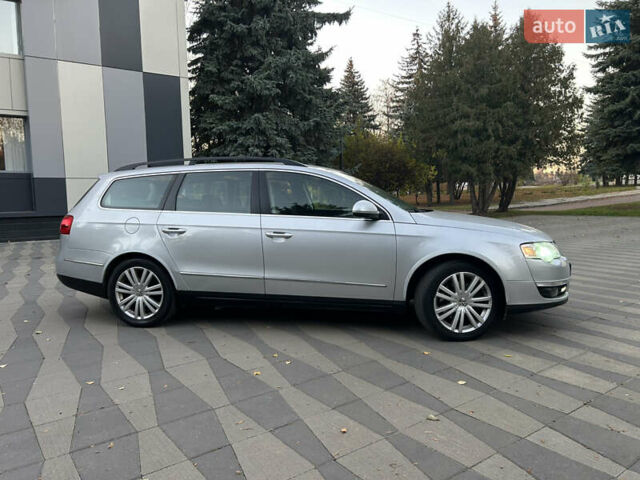 Сірий Фольксваген Пассат, об'ємом двигуна 1.6 л та пробігом 244 тис. км за 5750 $, фото 3 на Automoto.ua