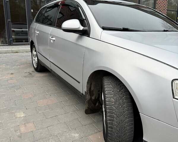 Серый Фольксваген Пассат, объемом двигателя 1.6 л и пробегом 350 тыс. км за 6200 $, фото 8 на Automoto.ua