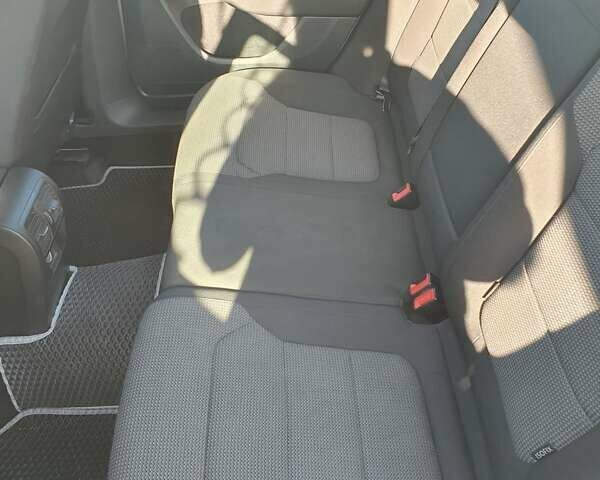 Серый Фольксваген Пассат, объемом двигателя 2 л и пробегом 303 тыс. км за 8500 $, фото 8 на Automoto.ua