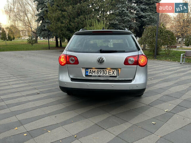 Сірий Фольксваген Пассат, об'ємом двигуна 1.6 л та пробігом 244 тис. км за 5750 $, фото 6 на Automoto.ua