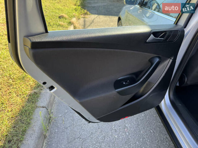 Сірий Фольксваген Пассат, об'ємом двигуна 1.4 л та пробігом 211 тис. км за 7850 $, фото 36 на Automoto.ua