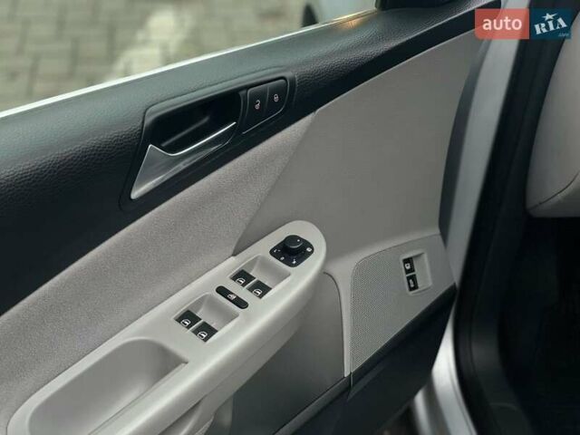 Сірий Фольксваген Пассат, об'ємом двигуна 1.4 л та пробігом 202 тис. км за 6800 $, фото 9 на Automoto.ua